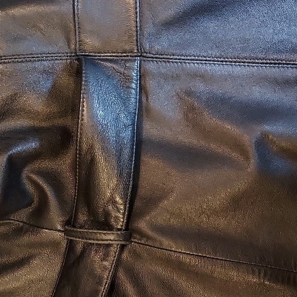 Colebrook & Co. Leather Coat - Picture 6 of 9